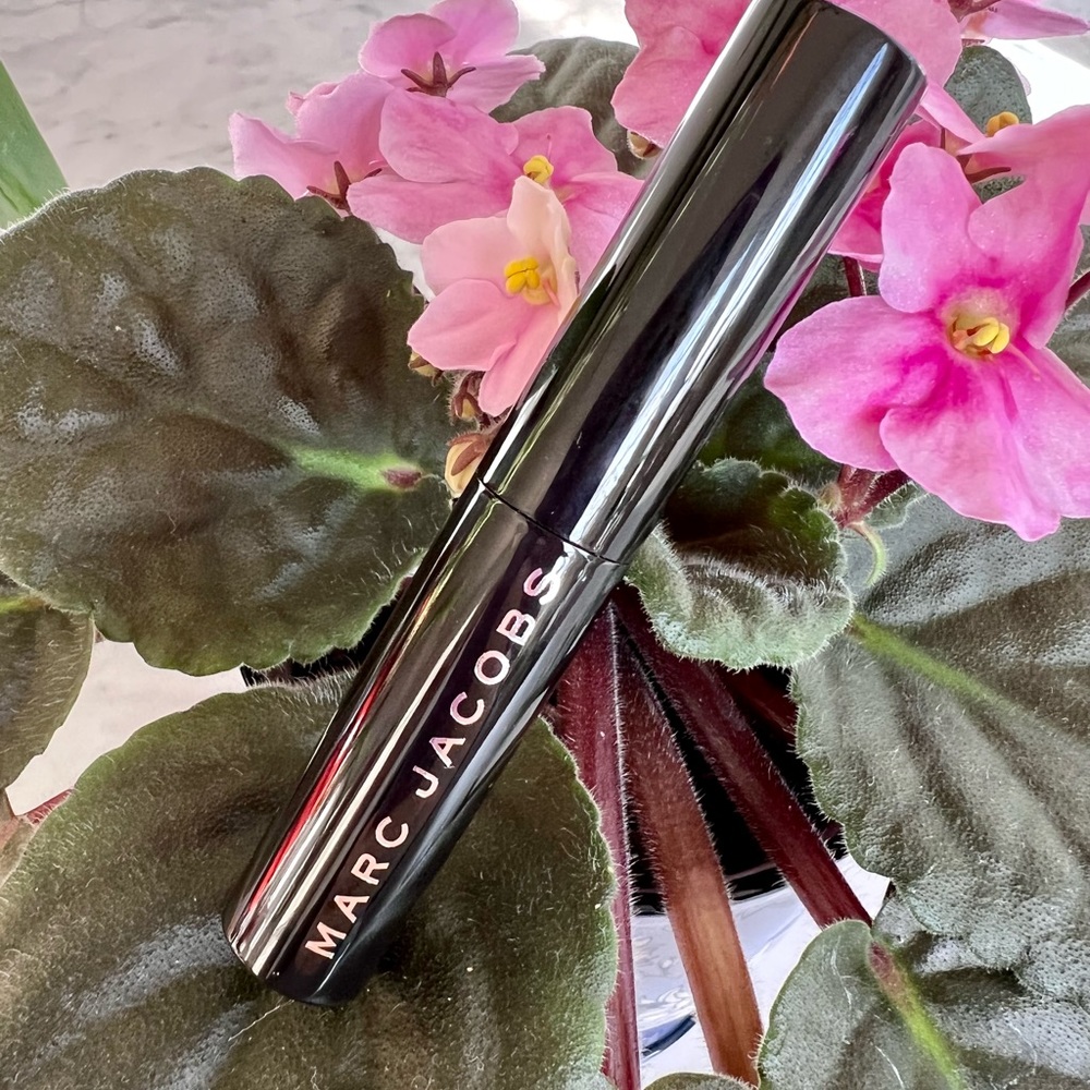 Marc Jacobs Velvet Noir Major Volume Mascara